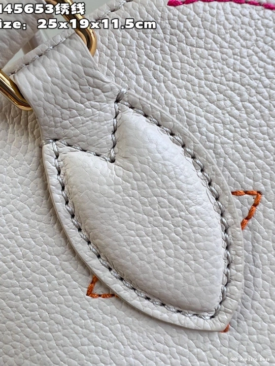 Aaa replica ru PM LOUIS ONTHEGO VUITTON 0717